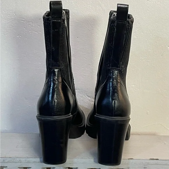 #0105 NWOT-dolce vita Rugged black elastic top side zip moto boot 3.5 heel-7.5 - Picture 5 of 9